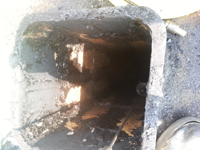 Partially cleaned flue using radial orbit process